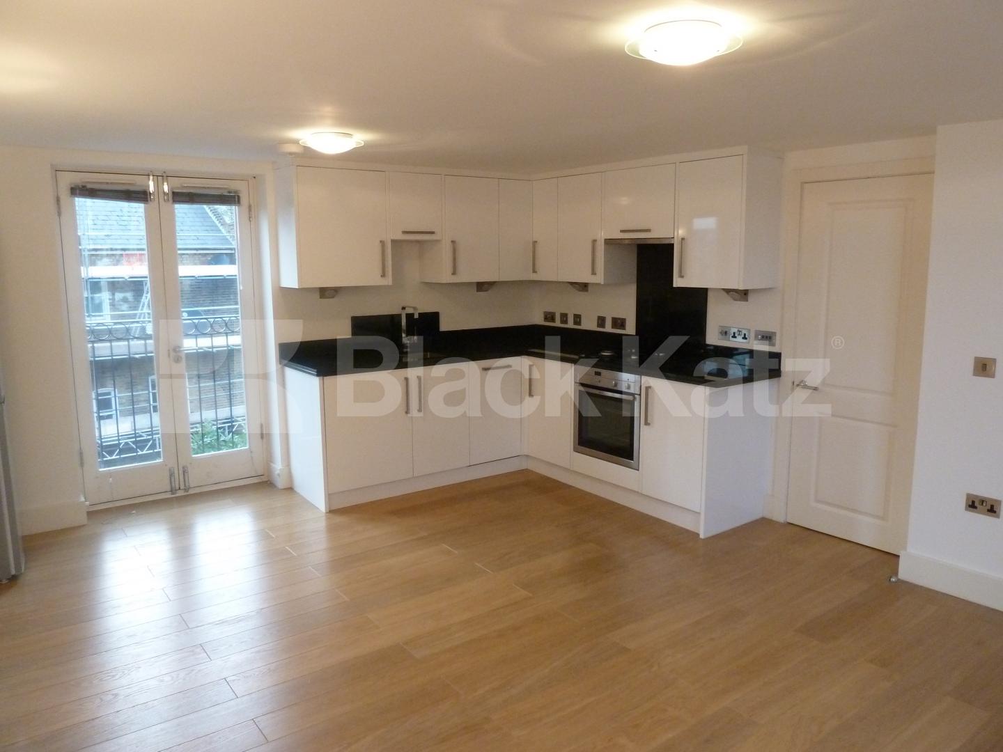 			NEW INSTRUCTION, 2 Bedroom, 1 bath, 1 reception Flat			 Stavordale Road, ISLINGTON,HIGHBURY